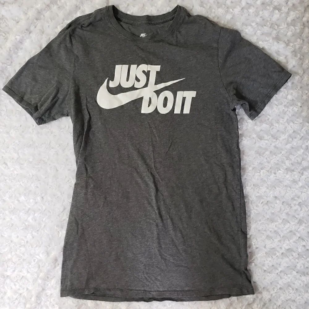 Nike "Just Do It" size medium athletic cut grey tee